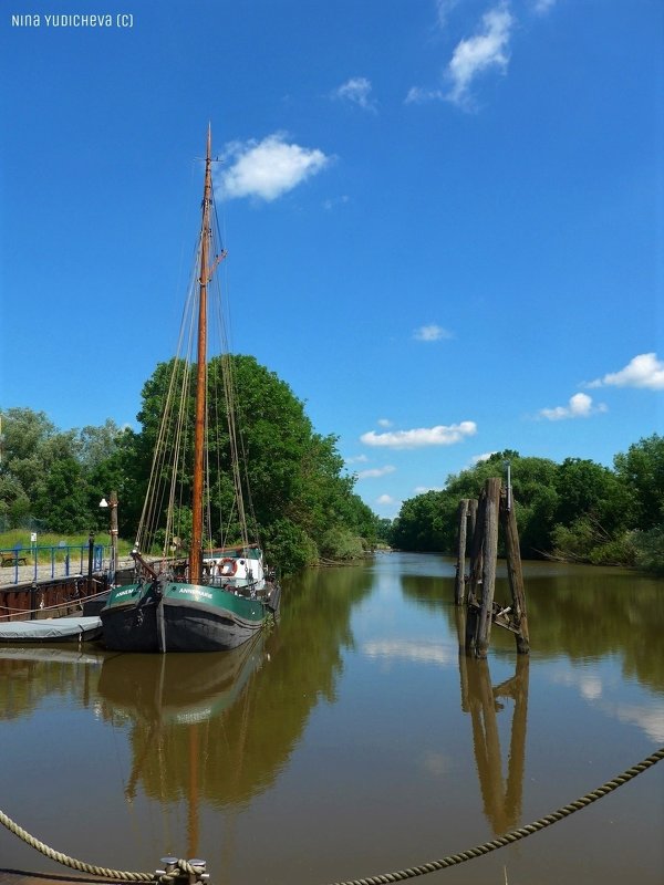 Jork. Segelschiff.  Йорк. Парусник - Nina Yudicheva