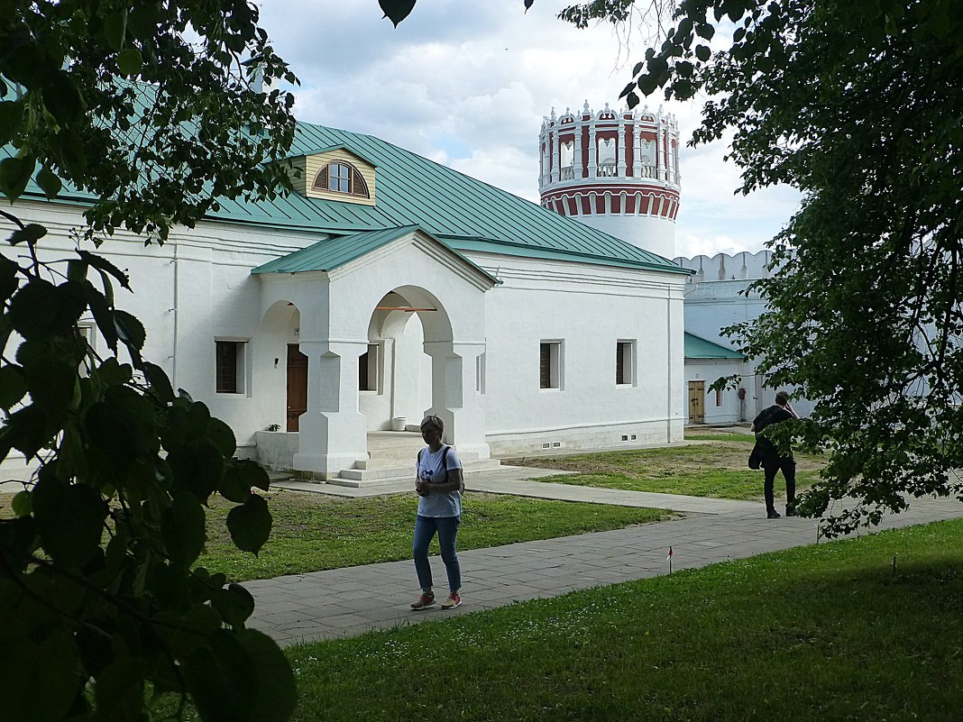 Новодевичий монастырь - Лидия Бусурина
