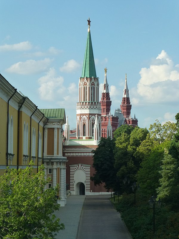 Никольская башня Московского Кремля - Лидия Бусурина