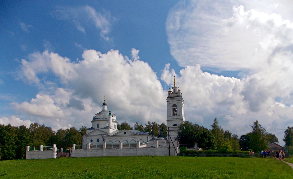 храм в константиново