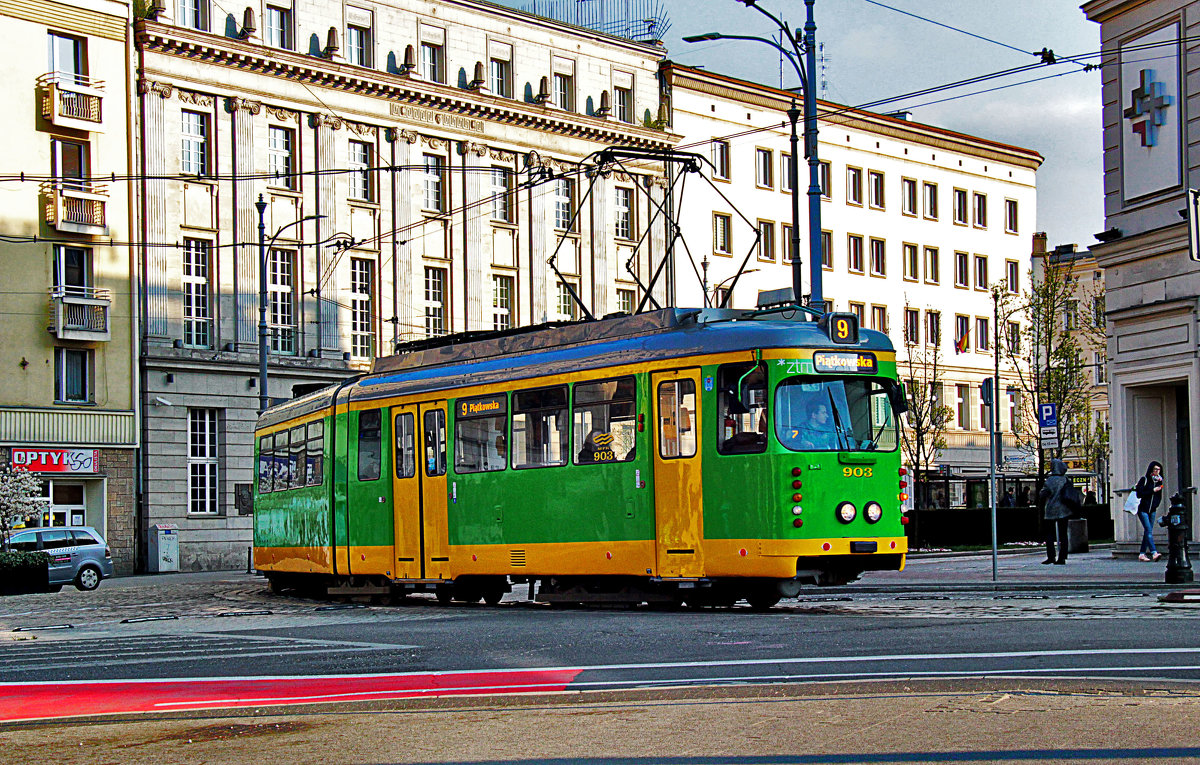 Зелёный трамвайчик - Nina Karyuk