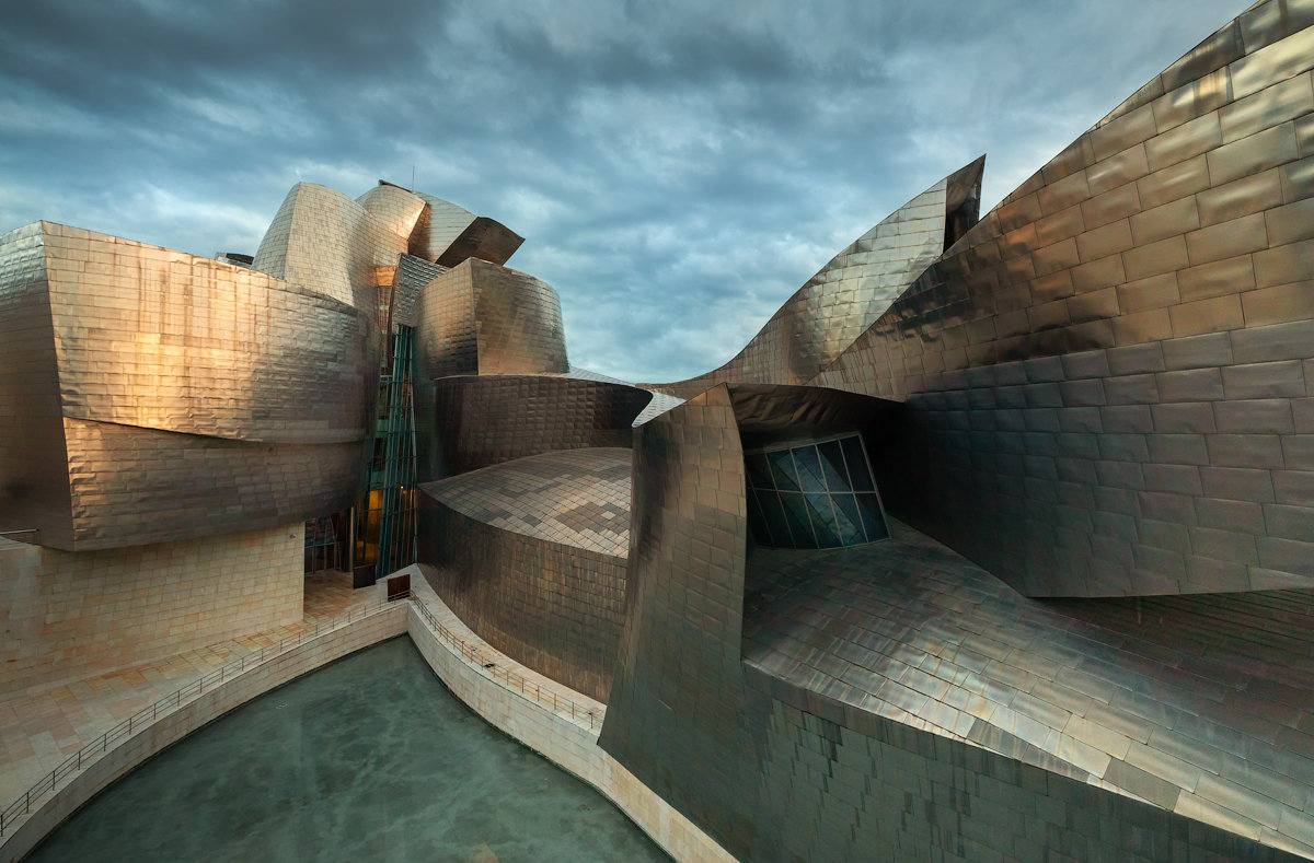 Музей Guggenheim, Bilbao. - Юрий 