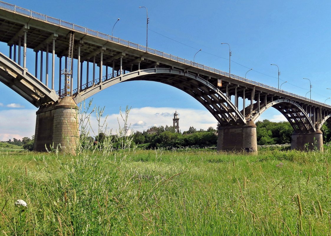 Мост через Волгу - Евгений Кочуров