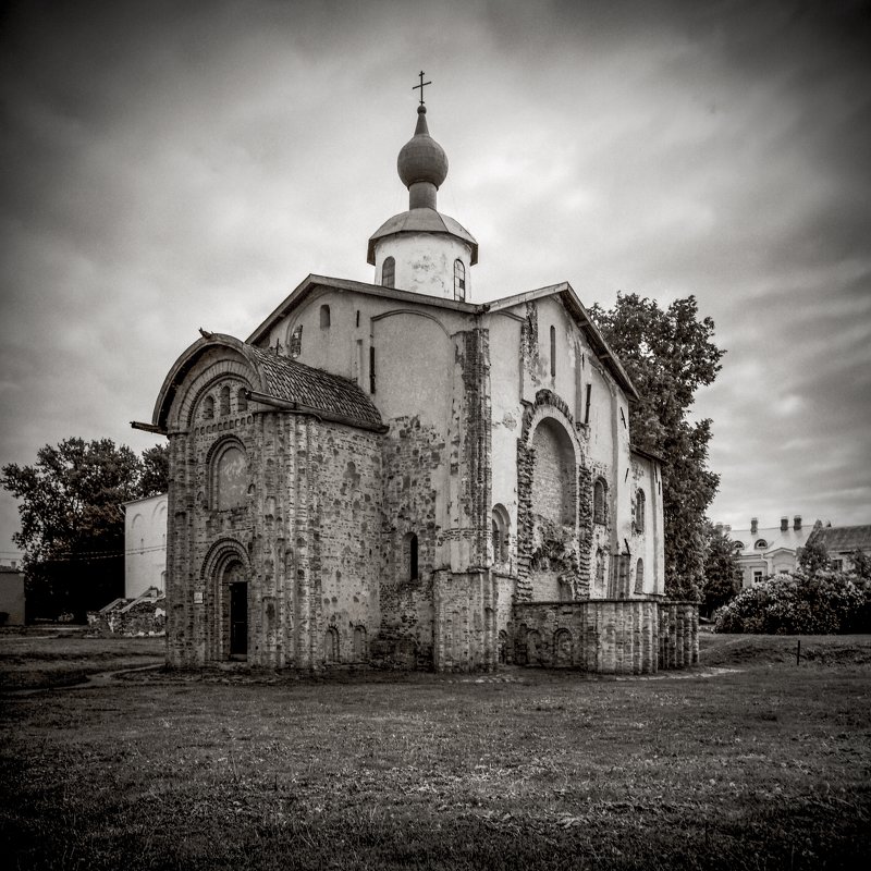 Церковь Параскевы Пятницы На Торгу. - Sergey Okhotsky
