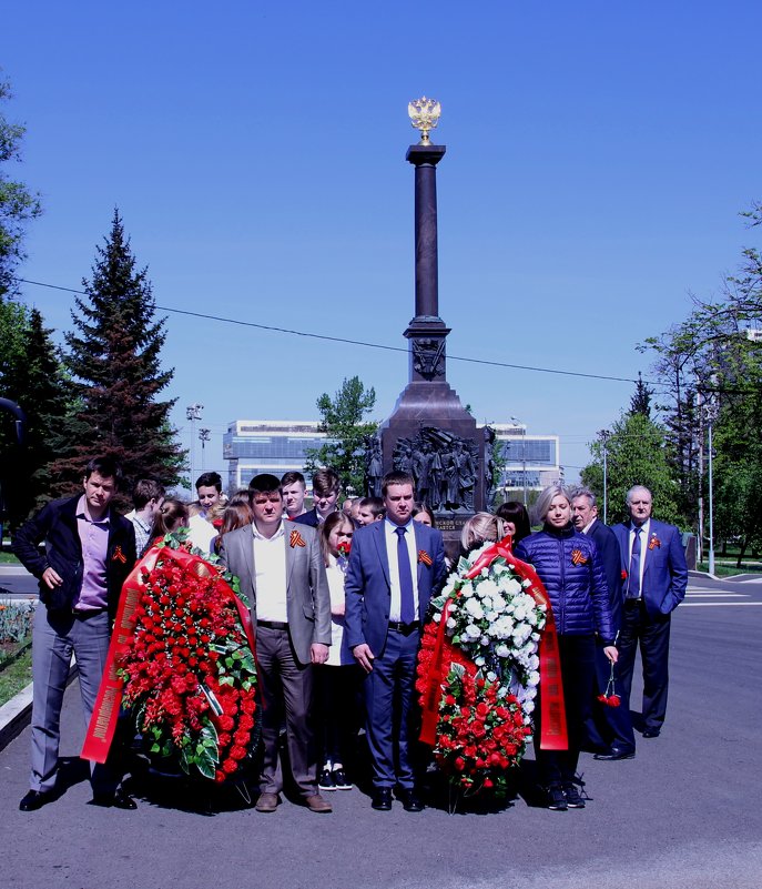 5.19. Возложение венков - Валерий 