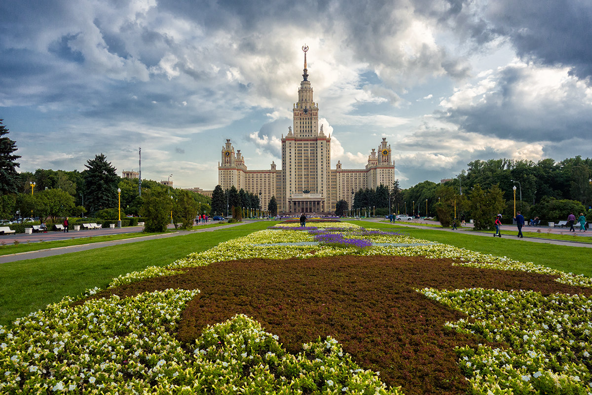 МГУ - Андрей Шаронов