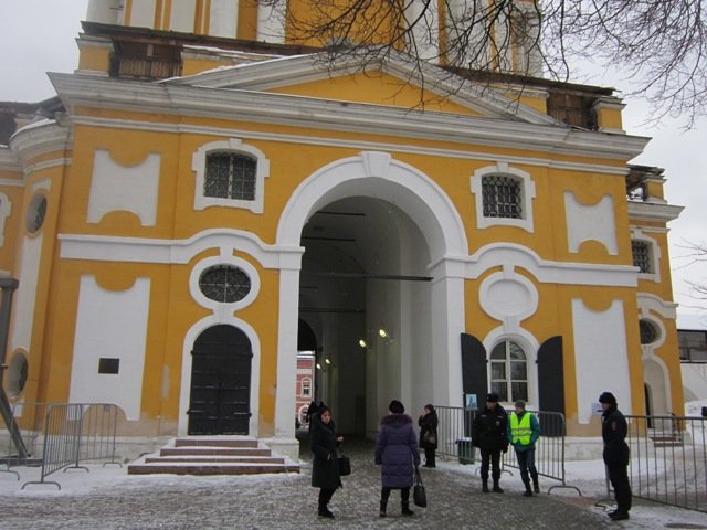 Вход в Новоспасский монастырь - Дмитрий Никитин