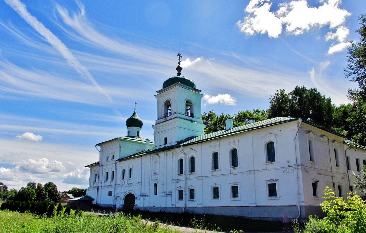 У Мирожского монастыря - Leonid Tabakov