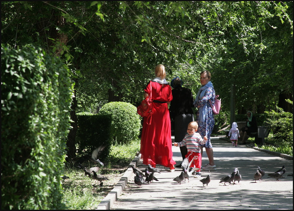 В тишине городского парка (2) - Юрий ГУКОВЪ