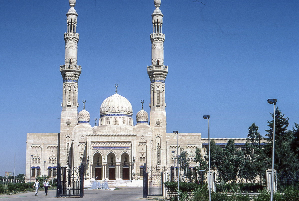 . Багдад: мраморная белая мечеть - Георгий А