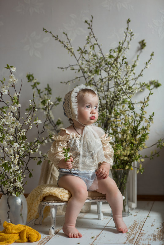 Малышка с цветами вишни - Марина 
