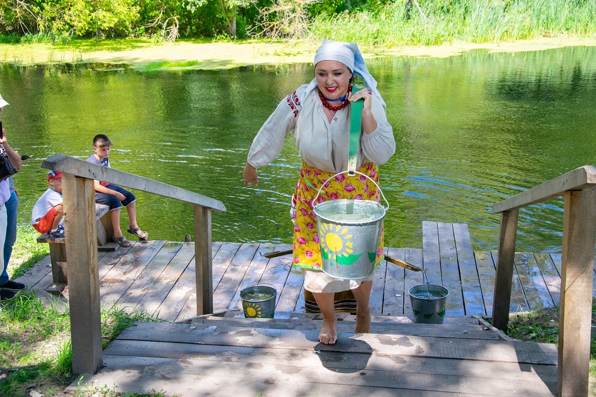 За водой - Елена Иванова