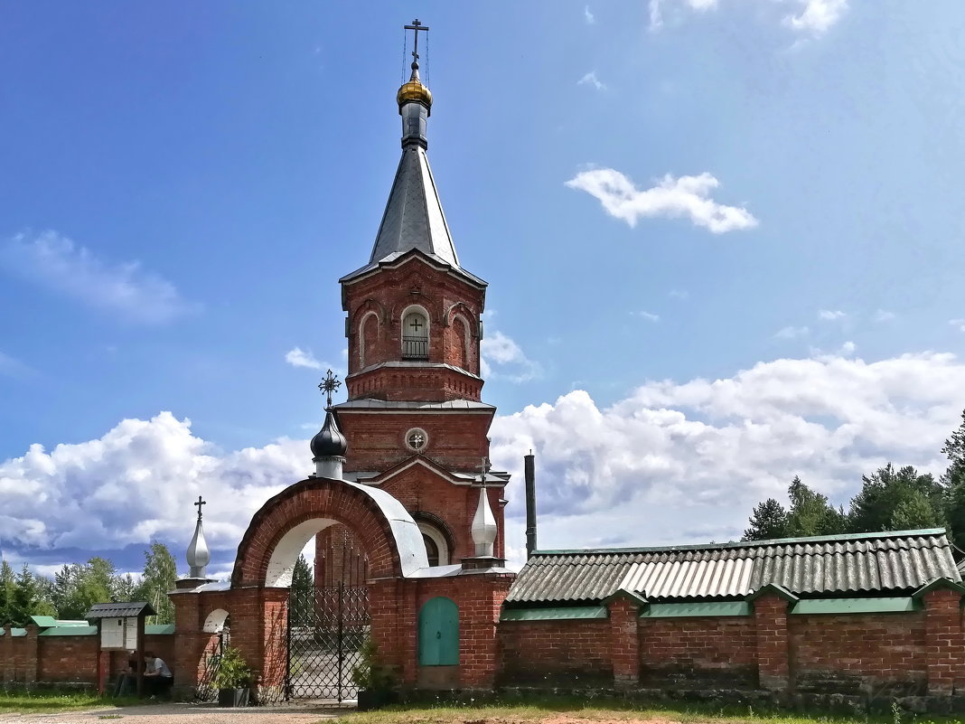 Храм Рождества Пресвятой Богородицы в деревне Алайыэ - veera v