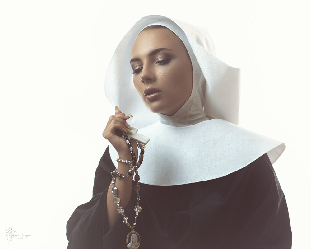 Монахиняя - Роман Попов