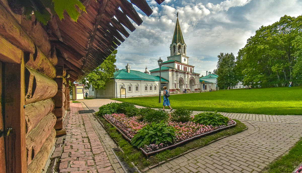 В Коломенском - юрий поляков