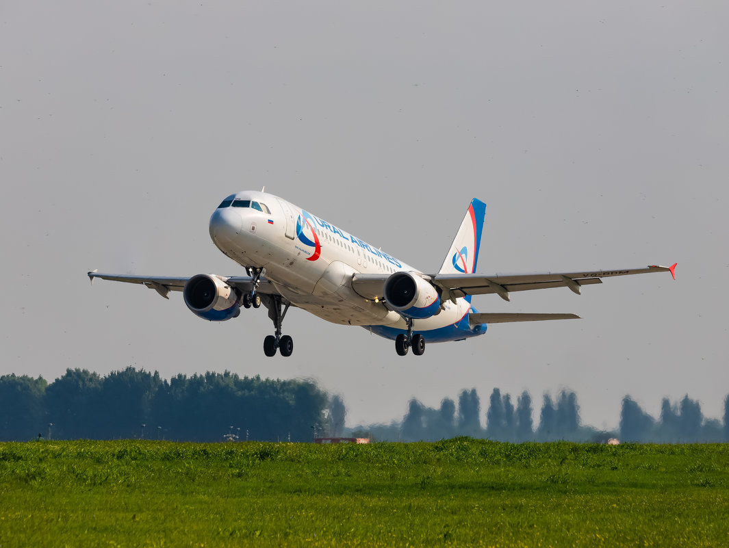 Ural airlines - A320 - Roman Galkov