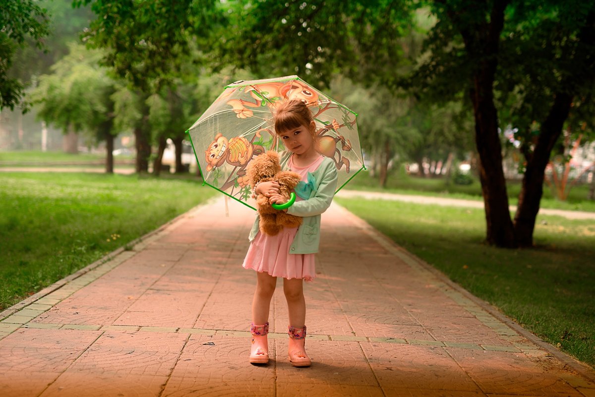 Девочка и зонтик - Марианна Бельчикова
