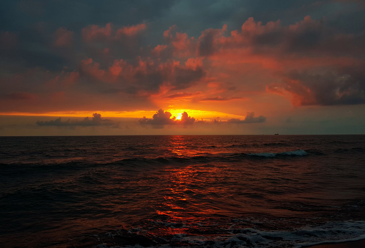 Ах, как красив закат над морем - Наталья (D.Nat@lia)