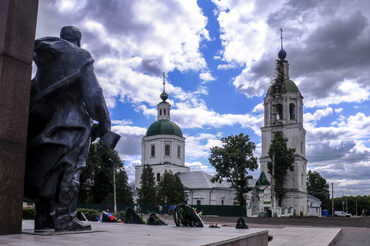 надёжный защитник города - Георгий А