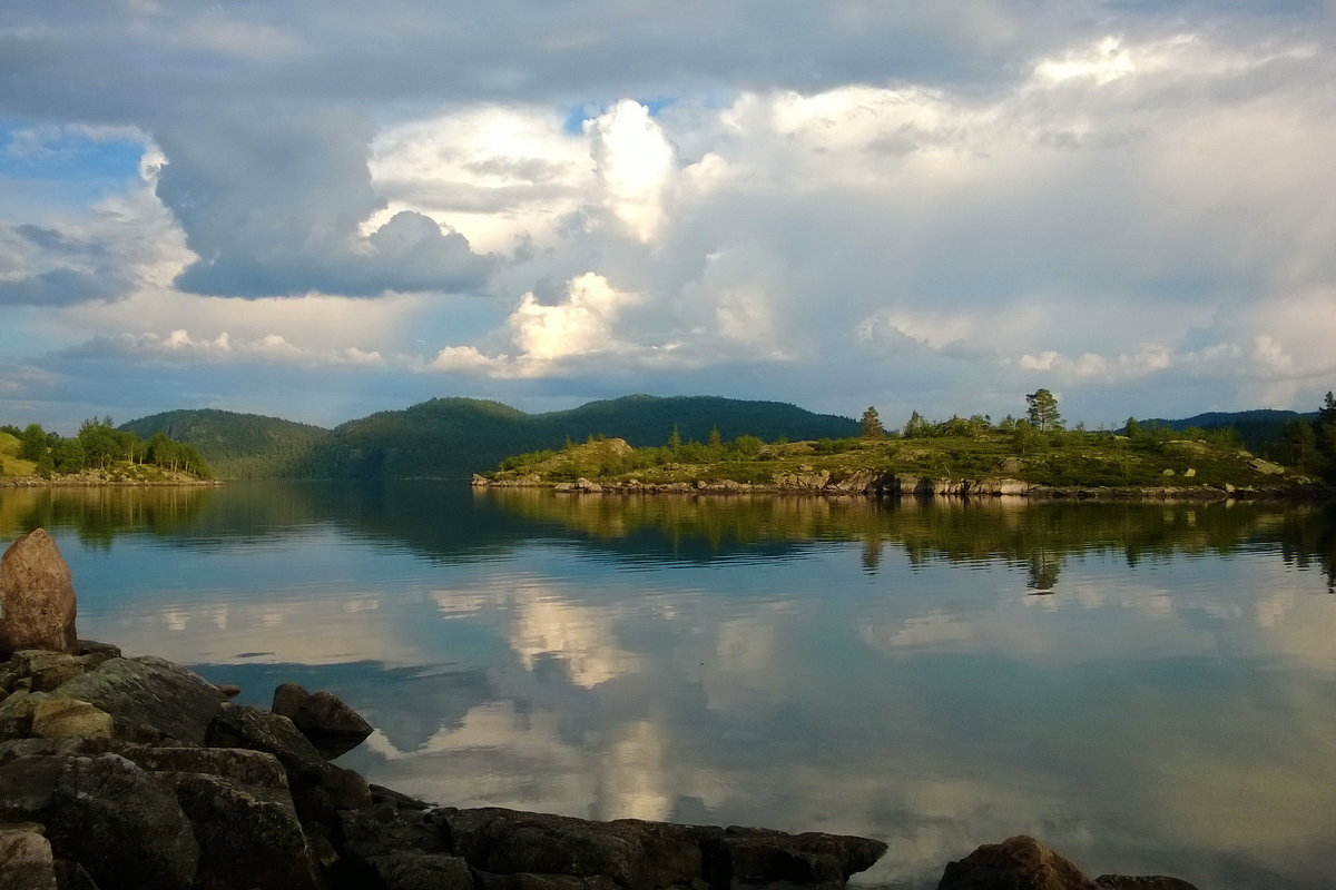 Тихое озеро - Юрий Кирьянов
