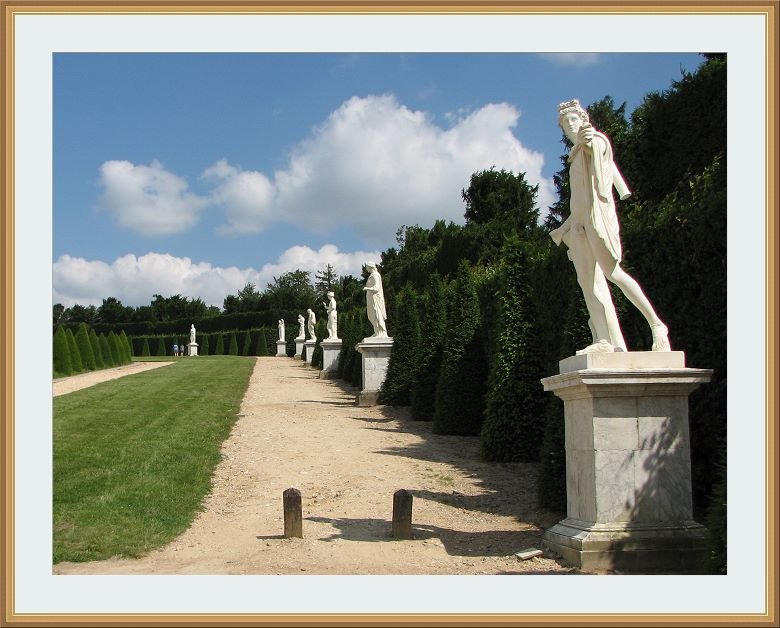 Парковая скульптура Версальского дворца, Франция. - Валентин Соколов