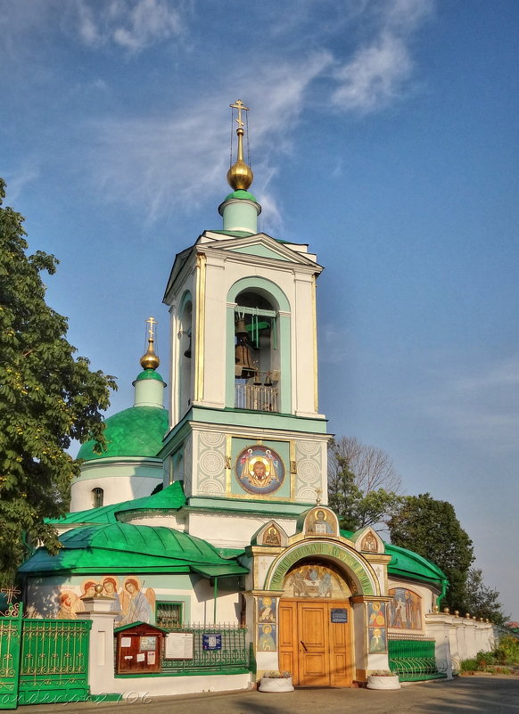 Храм Троицы Живоначальной на Воробьёвых горах - Andrey Lomakin