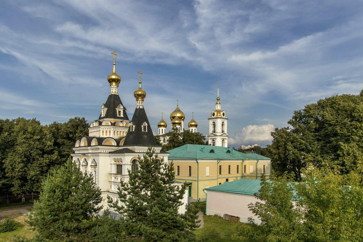 В Дмитровском кремле. - Анатолий. Chesnavik.