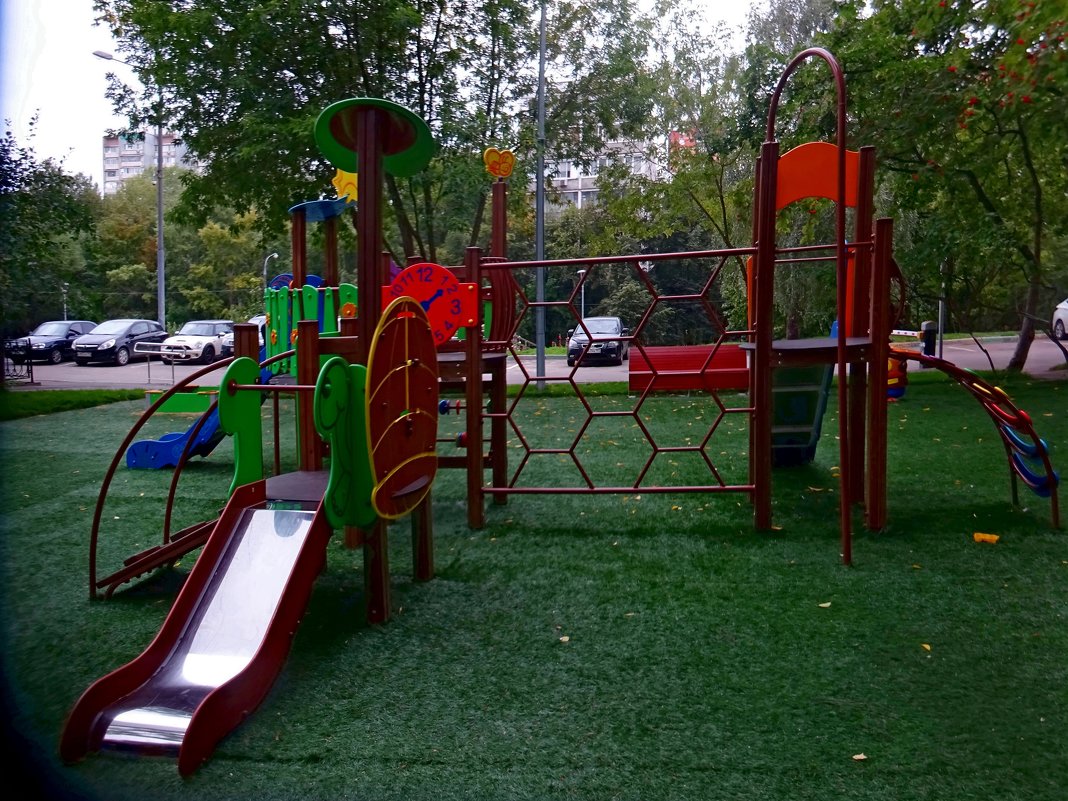 Детская площадка - Наталья Цыганова 