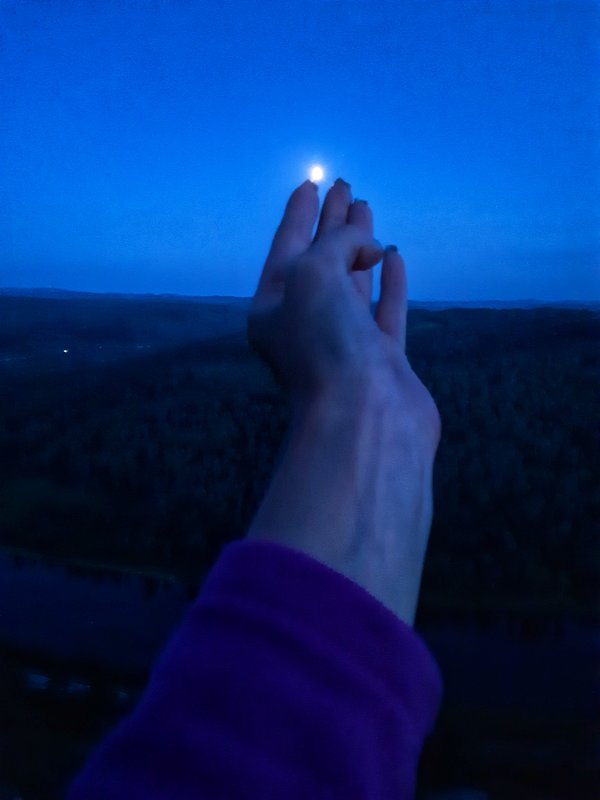 Рукой до луны - Анна 