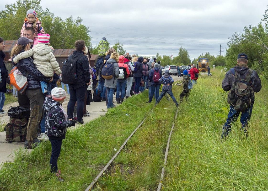 В поселке Белое озеро. Начало путешествия - Владимир Шибинский