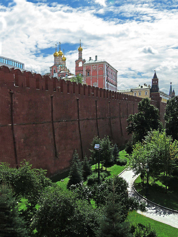 Кремлевская стена - ИРЭН@ .