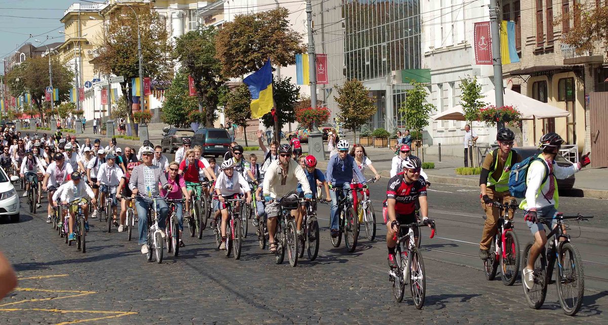 велосипедисты в День независимости - юрий иванов