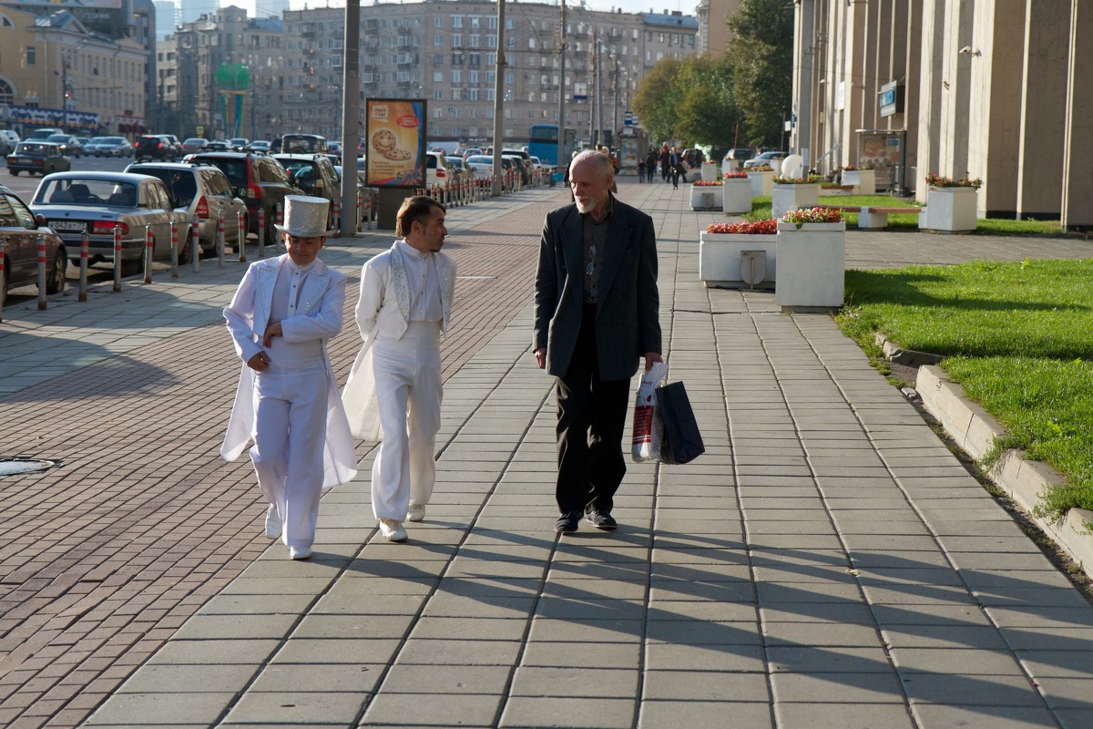 Здравствуй, землянин... - Евгений Кайдалов