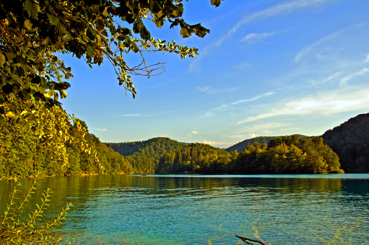 The Lake in Plitvice - Roman Ilnytskyi