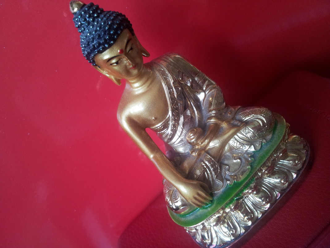 Golden Buddha - Dabasami *