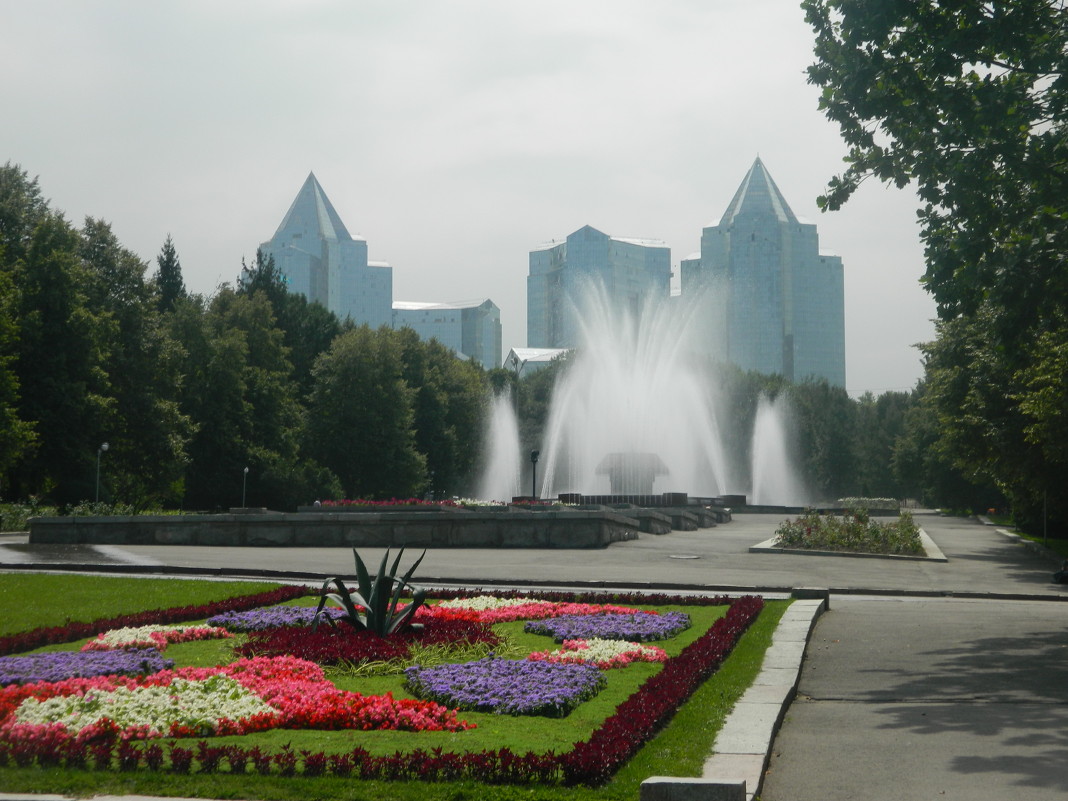 Алма Ата Центральная площадь города