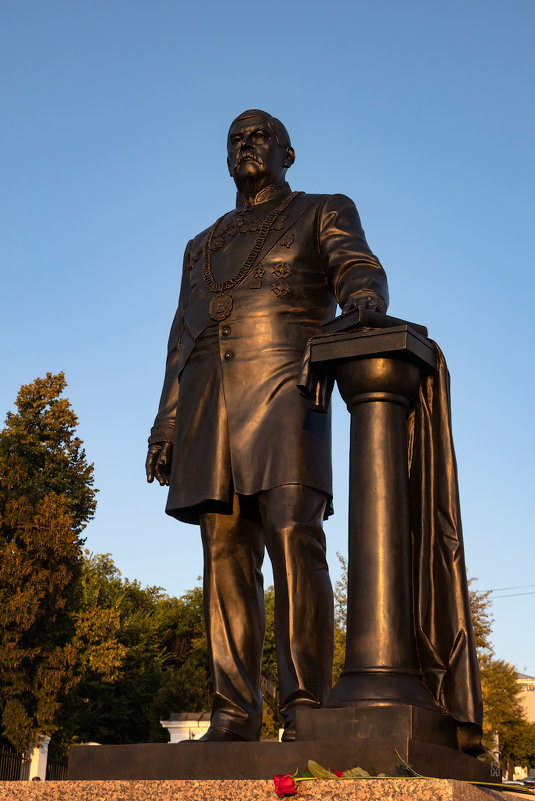 Памятник Самарскому губернатору Петру Алабину - Олег Манаенков