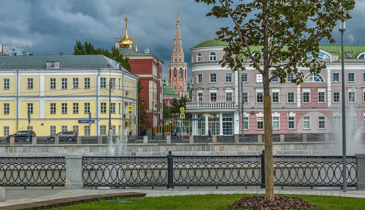 Уголок Москвы - юрий поляков