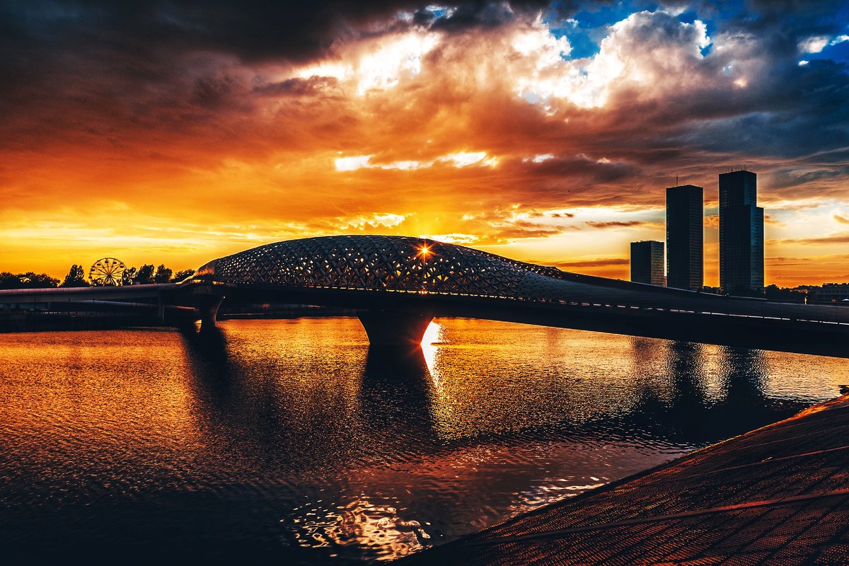Закат летний на Атырауском мосту в Астане - Александр (sanchosss) Филипенко