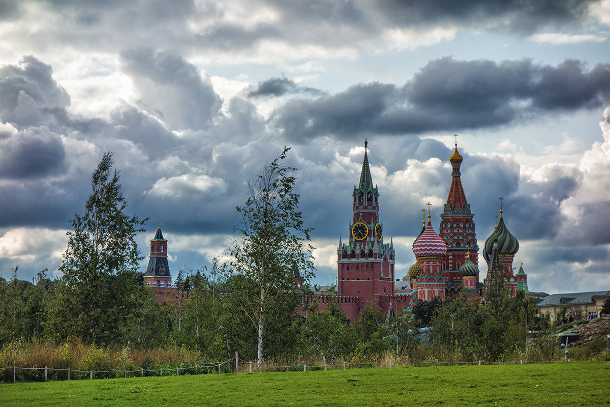 Городской пейзаж - Андрей Шаронов