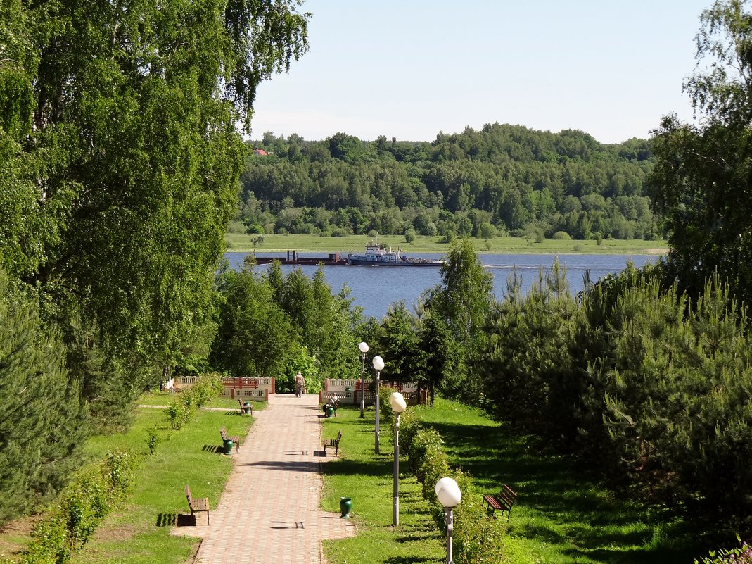 баржа по Волге - Валентина. .