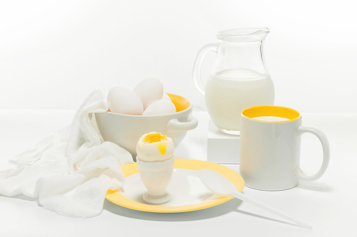 Бело жёлтый завтрак - Алексей Кошелев