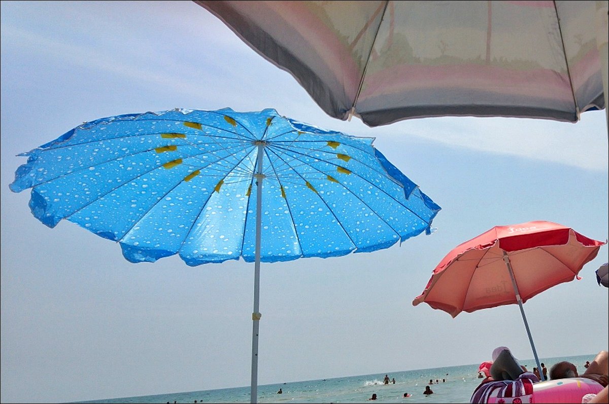 Пляжные зонтики - Нина Корешкова