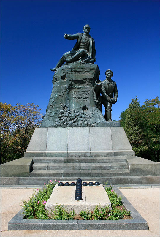 Памятник Корнилову на Малаховом кургане - Анатолий Винник
