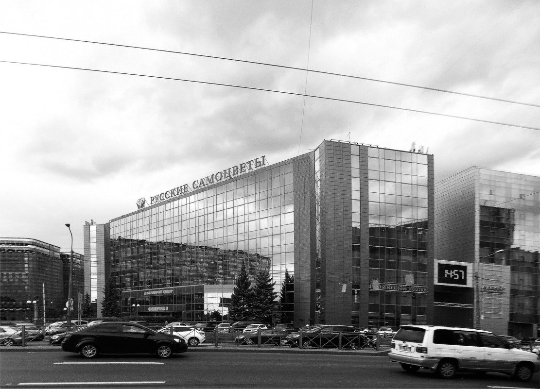Площадь Фаберже и здание фабрики - Фотогруппа Весна