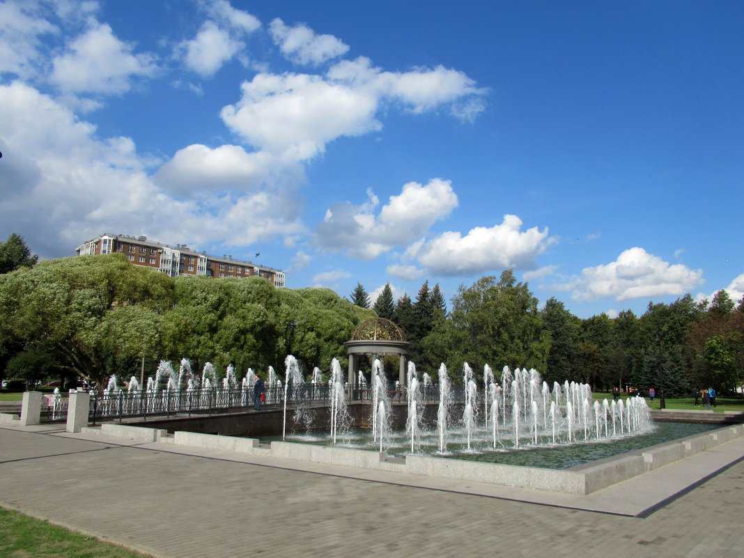 Большой фонтан в Любашинском саду - Елена Павлова (Смолова)