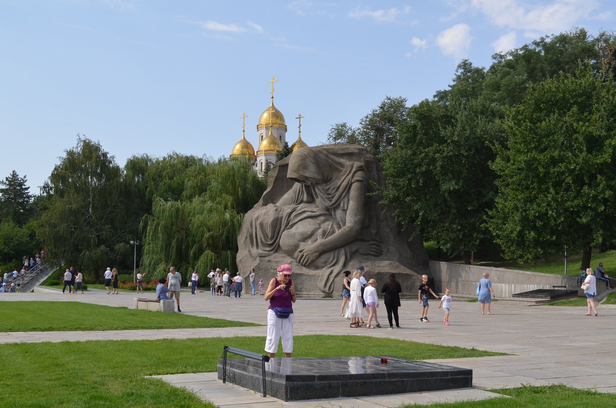 Мамаев курган. Волгоград. Лето 2019 г. - Александр Баринов