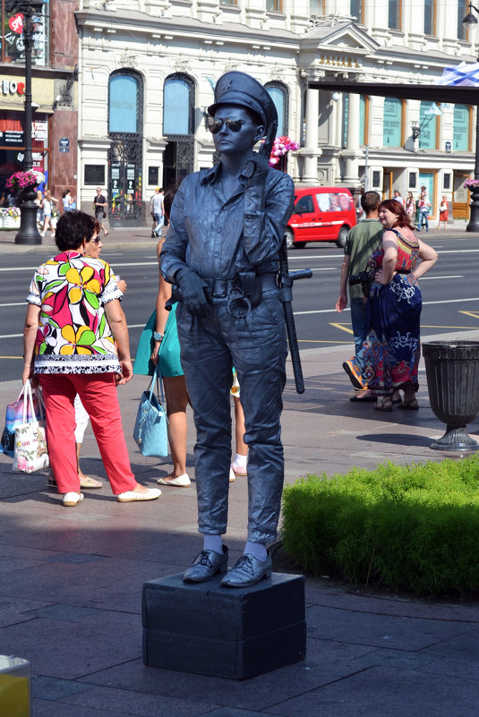 Живая статуя - Борис Русаков