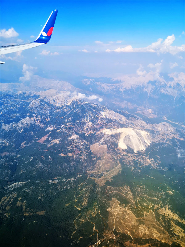 Вид с самолета на горы - Алла ZALLA