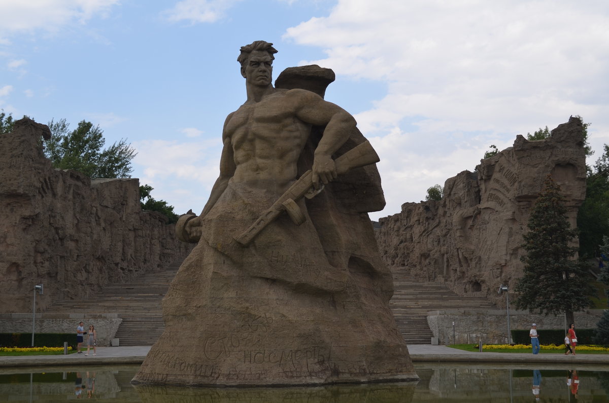 Мамаев курган. Волгоград. Лето 2019 г. - Александр Баринов